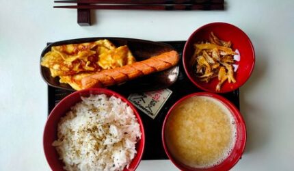 Rahasia Dapur Kilat: 3 Resep Makanan Praktis Penyelamat Hari Sibuk